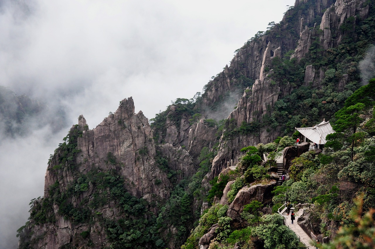 黃山北站最新時(shí)刻表，黃山美景出行指南